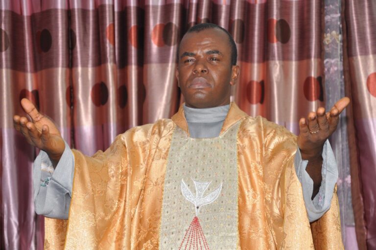 Mbaka apologises to Catholic church over his mistakes