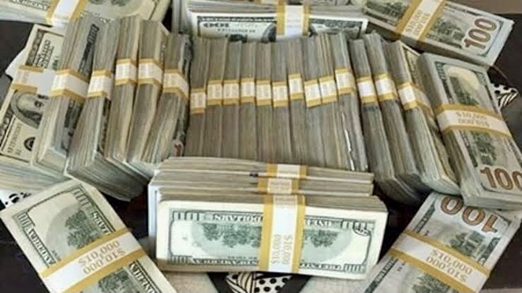 Police arrests three suspects with fake naira, dollar notes worth N129b in Kano